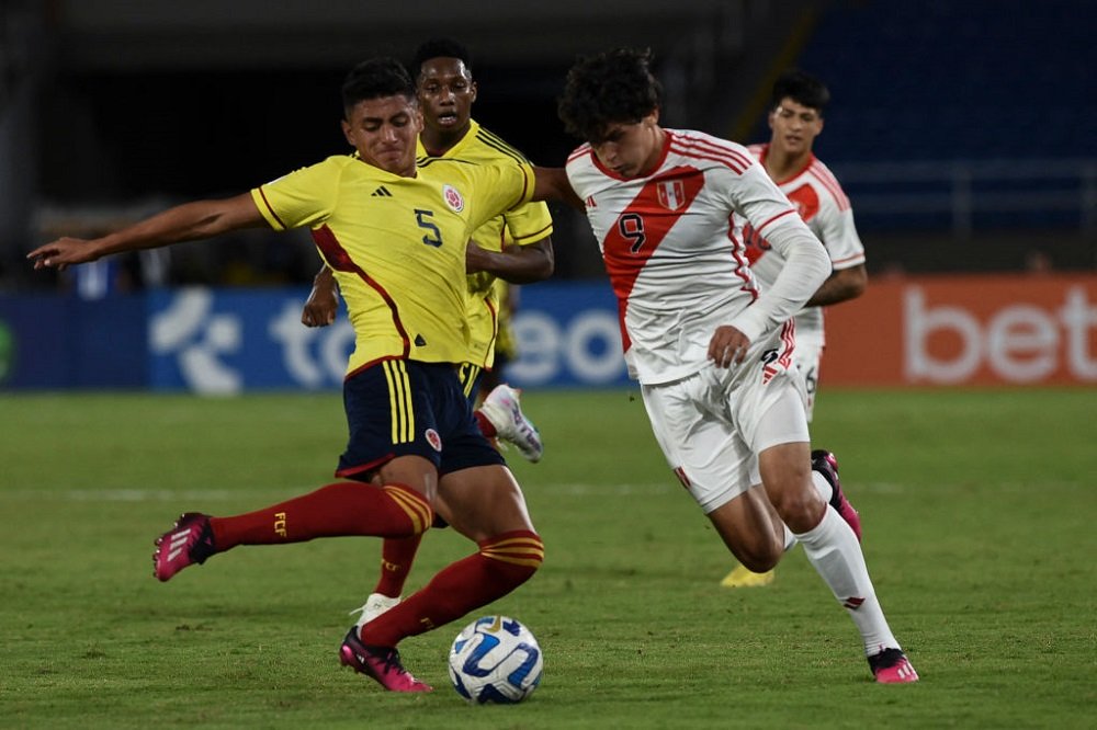 Rangers Told To Pay 2.1M For Colombian Starlet As 4 Other Clubs Enter Transfer Battle